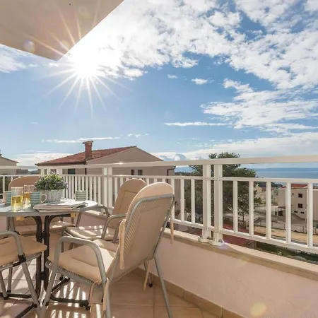 Vukovarska Iv Makarska