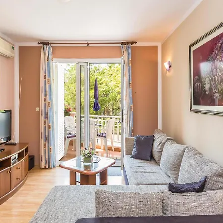 1 Bedroom In *