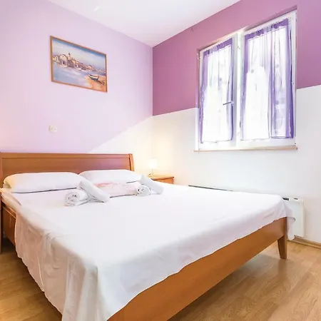 Vukovarska Iv Apartment *